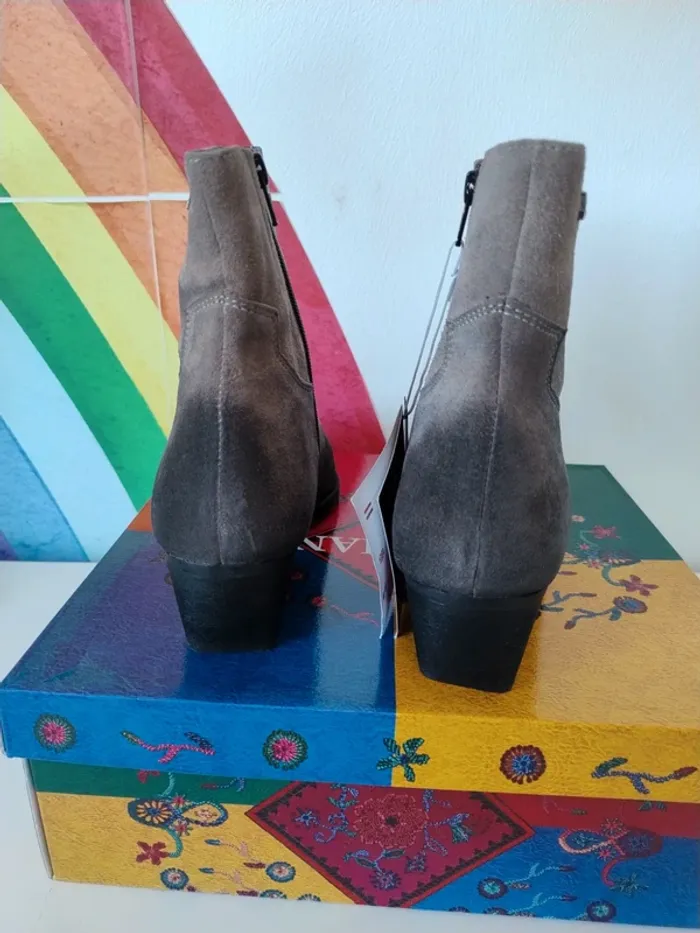 Bottines Lazamani en suede - photo numéro 6