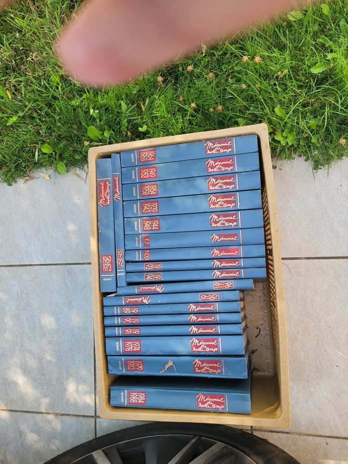 Encyclopédies Quillet Mémorial de notre temps (1939-1994)