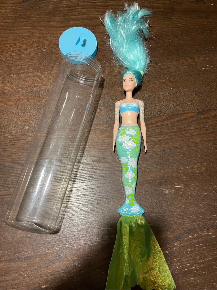 Poupée barbie sirène