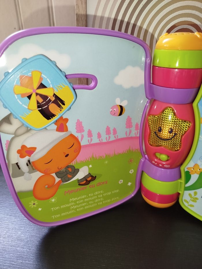 VTech Do, Ré Mi super livre enchanté - photo numéro 2