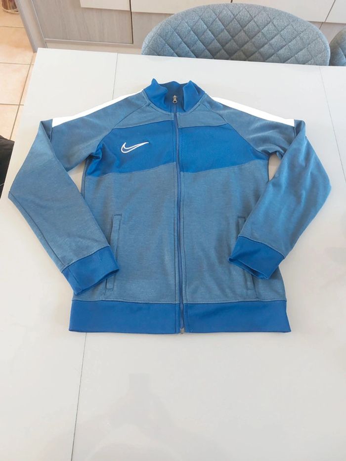 Veste Nike L enfant 11/13 ans - photo numéro 2