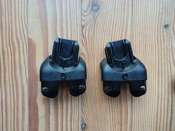 Adaptateurs Peeble Maxi Cosi ou Bébé Confort