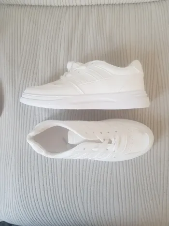 Chaussures Blanches Basique Femme T40