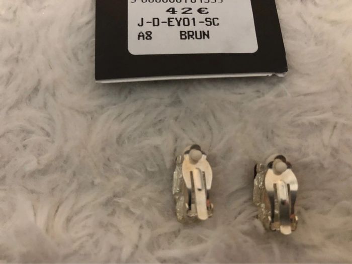 Boucles d’oreilles de créateur coloris brun « biche de bere » à clips NEUVES - photo numéro 4