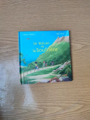 Livre le volcan de la Soufrière