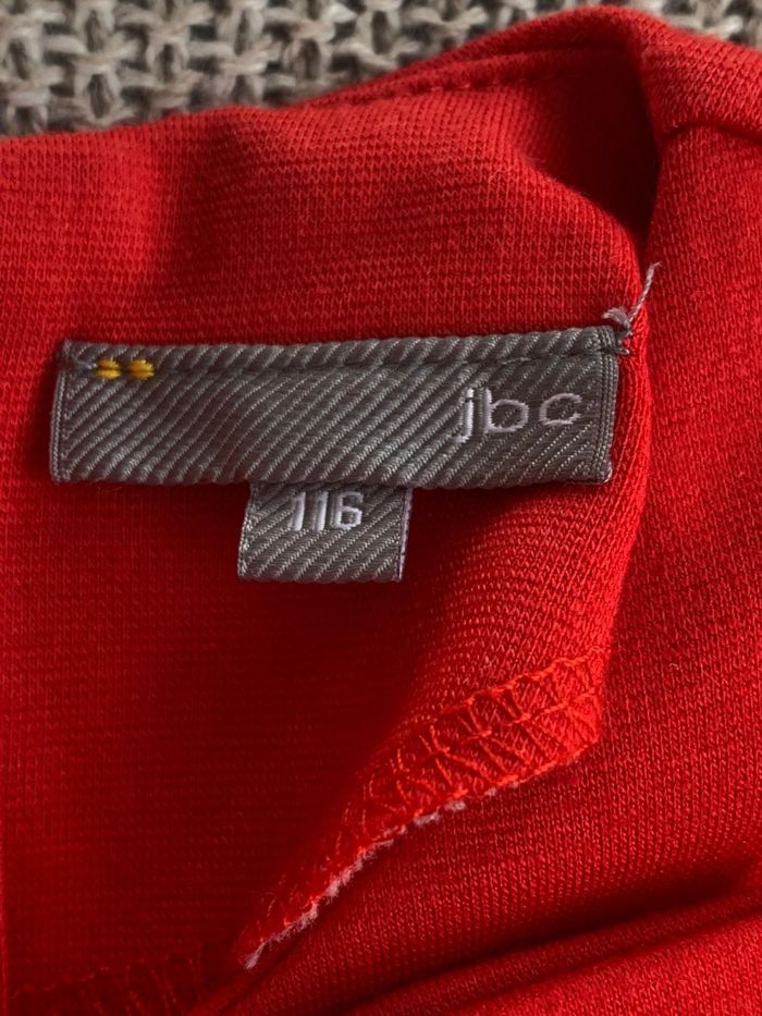 Robe rouge pour petite fille - photo numéro 2