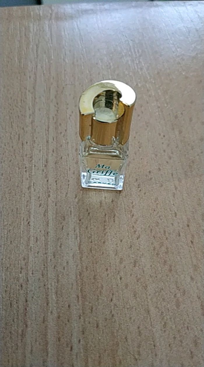 Miniature Ma griffe de carven