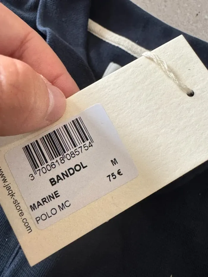 Polo navy Jaqk, taille M, neuf, valeur 75€ - photo numéro 4