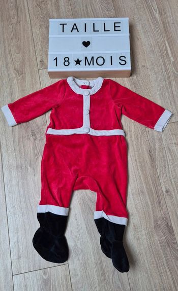 Pyjama de noel 1 pièce taille 18 mois