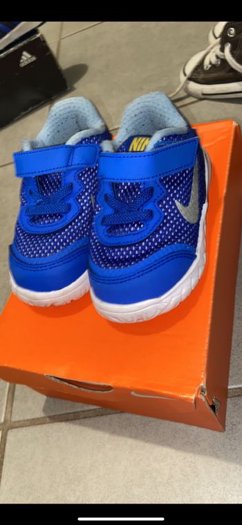 Baskets Nike bébé