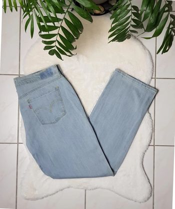 Jean Levi's Femme Bleu Clair