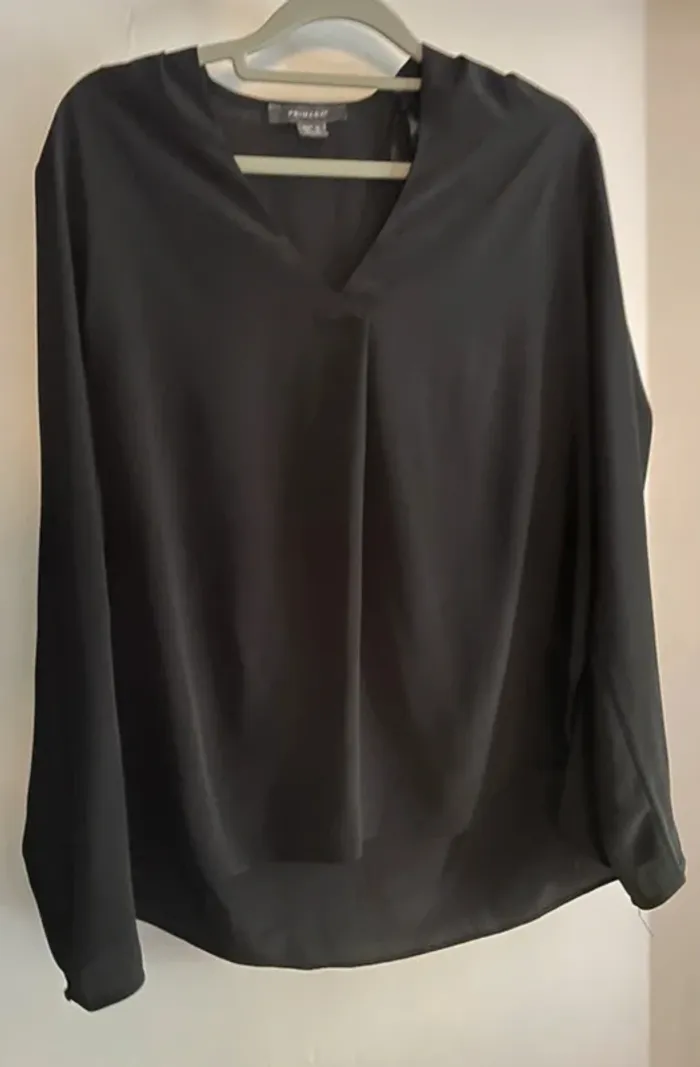 Lot de 2 blouses femme - Taille 38 - Très bon état - photo numéro 2