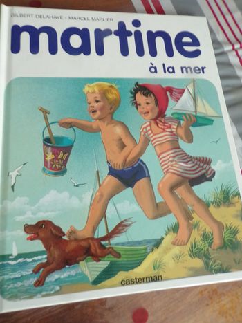 Livre N°3 Martine à la mer casterman 1983