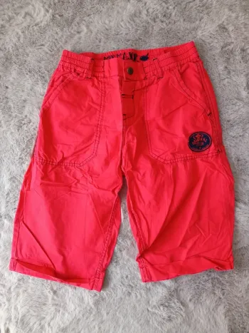 Pantacourt rouge 10 ans -140cm N*0657