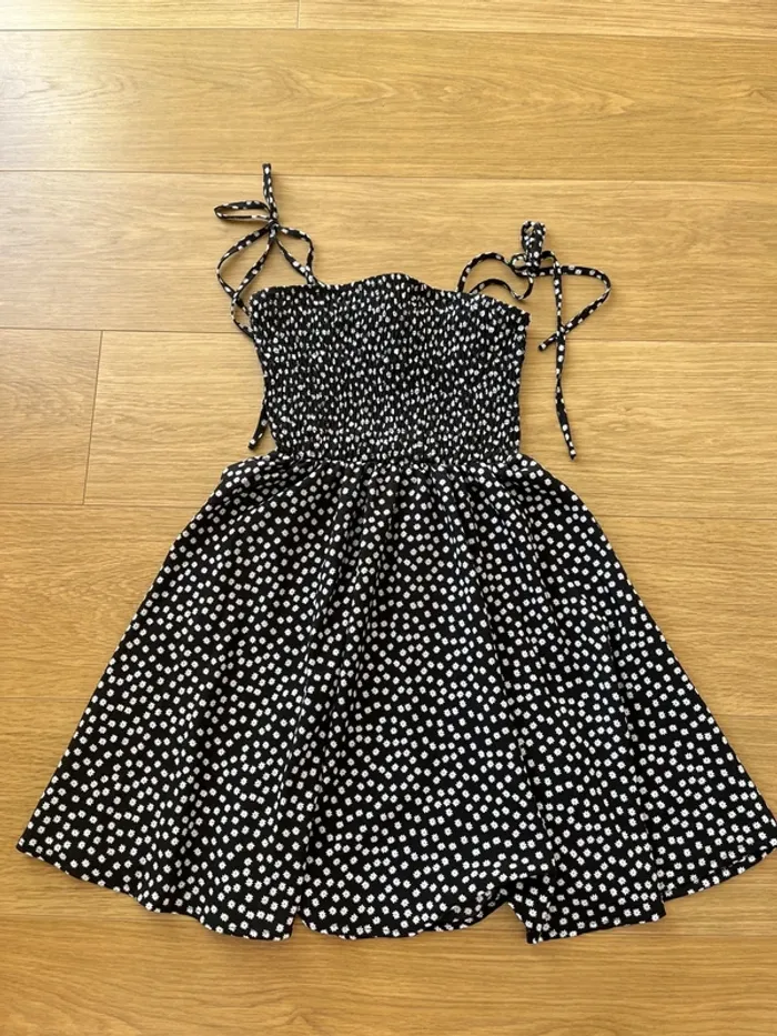 Robe Shein taille XS