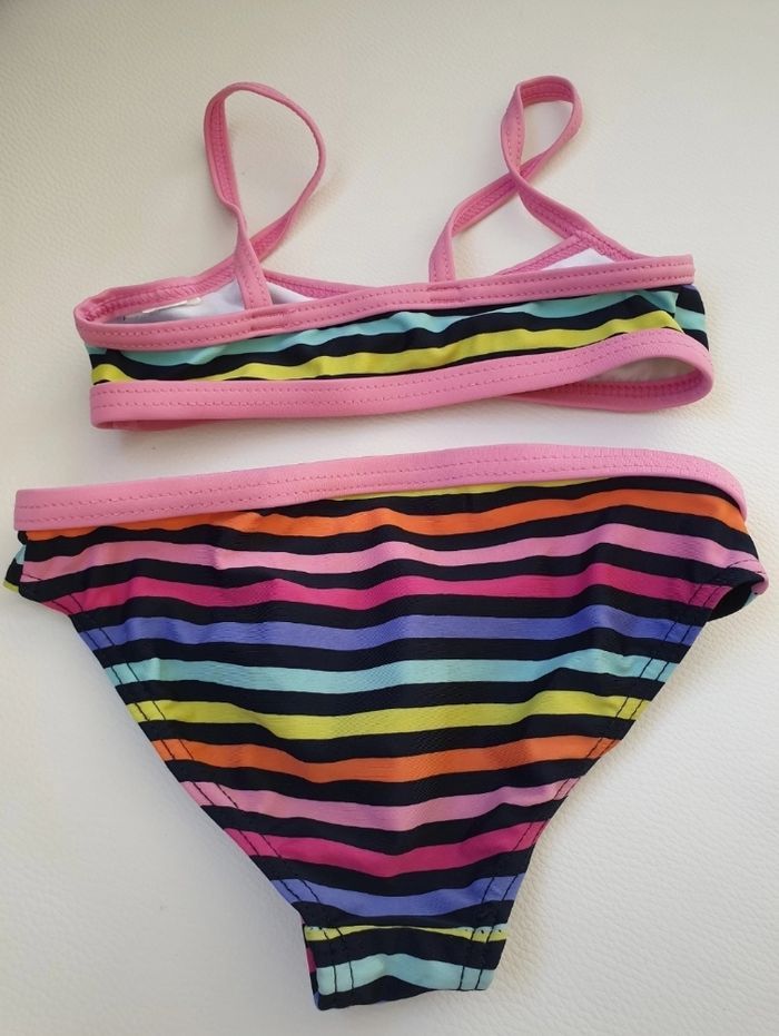 Maillot de bain en très bon état taille 5ans - photo numéro 3