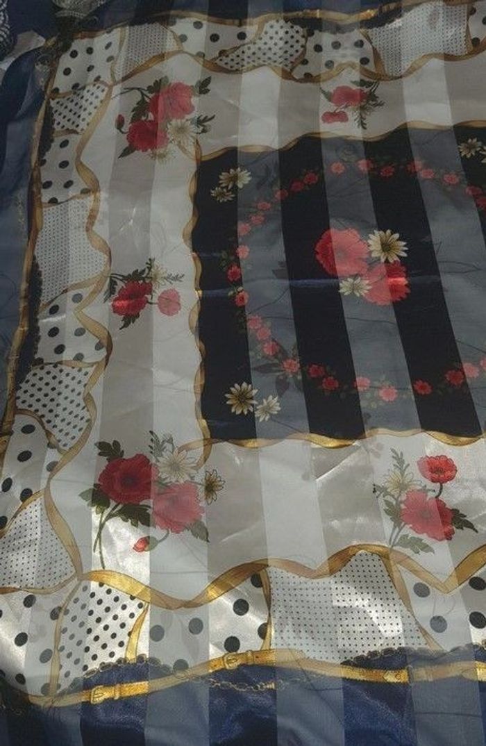 Superbe foulard pour femme - photo numéro 4