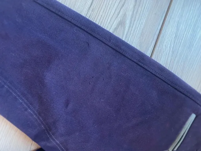 Pantalon  d’équitation  –  Violet – Taille  36 – Très  bon état,  tache à voir sur photo - photo numéro 7