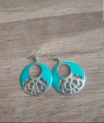 Boucles d'oreilles créole neuve