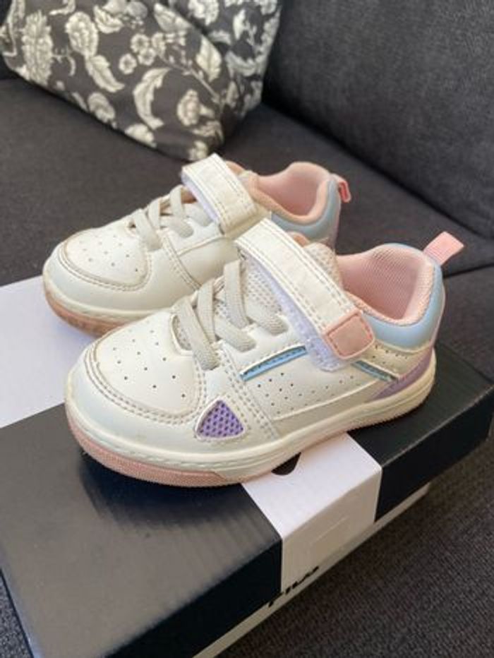 Lot chaussures pointure 22 - photo numéro 8