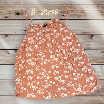 🌼✨ Débardeur Kiabi marguerites – 8 ans ✨🌼