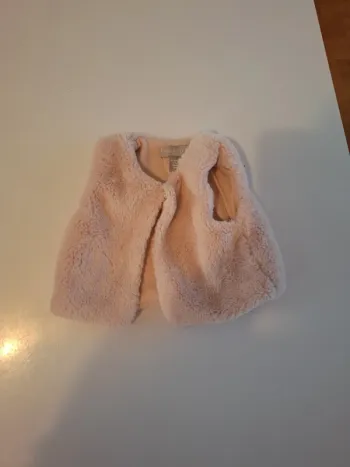 Gilet sans manche 6-9 mois