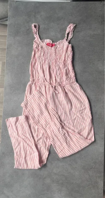 Combinaison pantalon blanche et rose 8ans