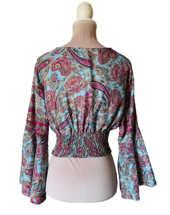 🩵🌸Blouse courte en soie bohème S/M Fairy hippie chic made in India paisley silk blouse🌸🩵 - photo numéro 12