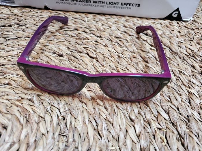 Lunette soleil - photo numéro 3