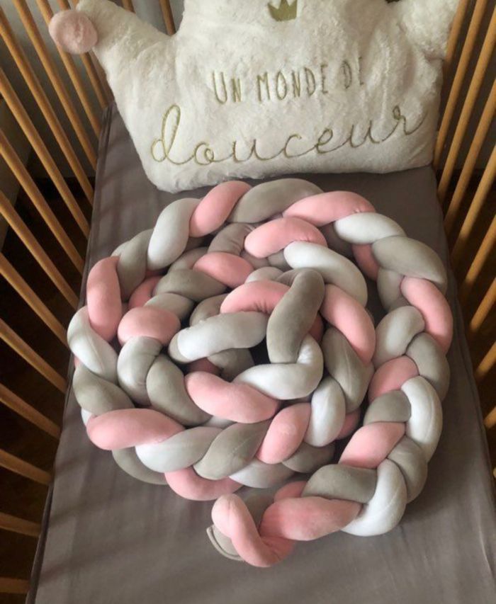 Tresse de lit bébé