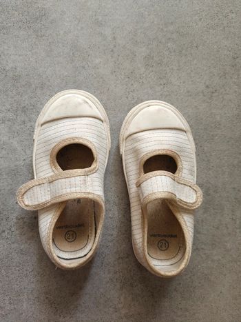 Ballerines Vertbaudet blanche et dorés à scratch taille 21