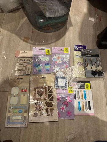 Lot scrapbooking neuf