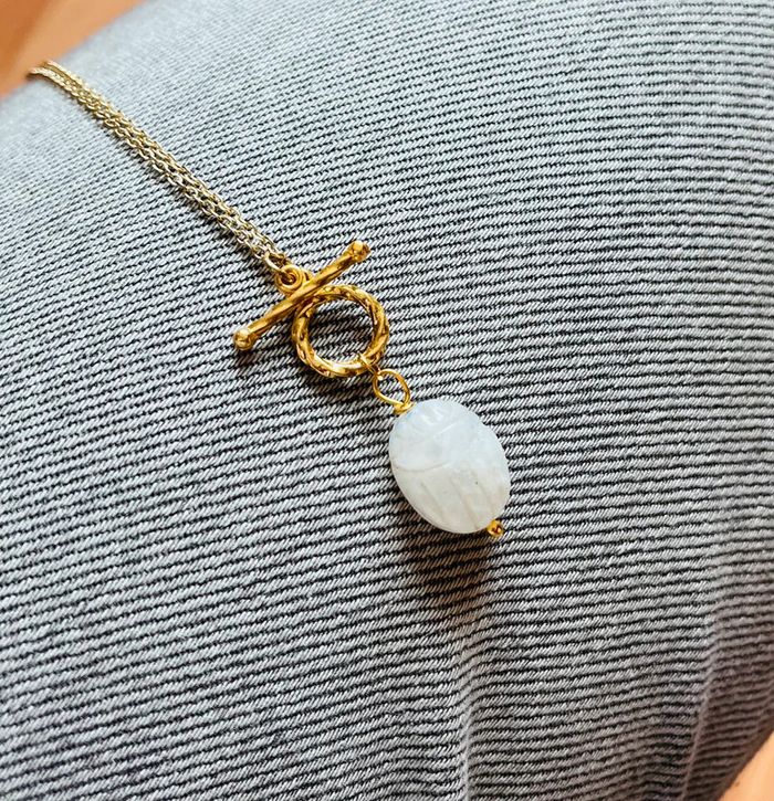 Collier talisman scarabée Pierre de Lune - photo numéro 4