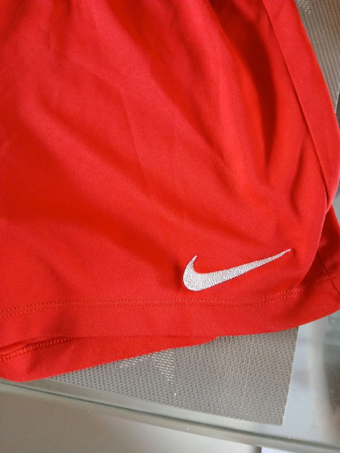 Short nike 8-10 ans - photo numéro 2
