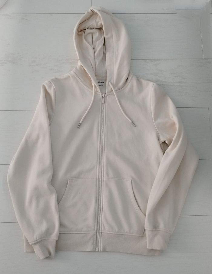 Gilet zippé à capuche crème