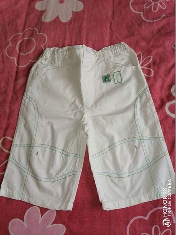 bermuda neuf blanc 23 mois