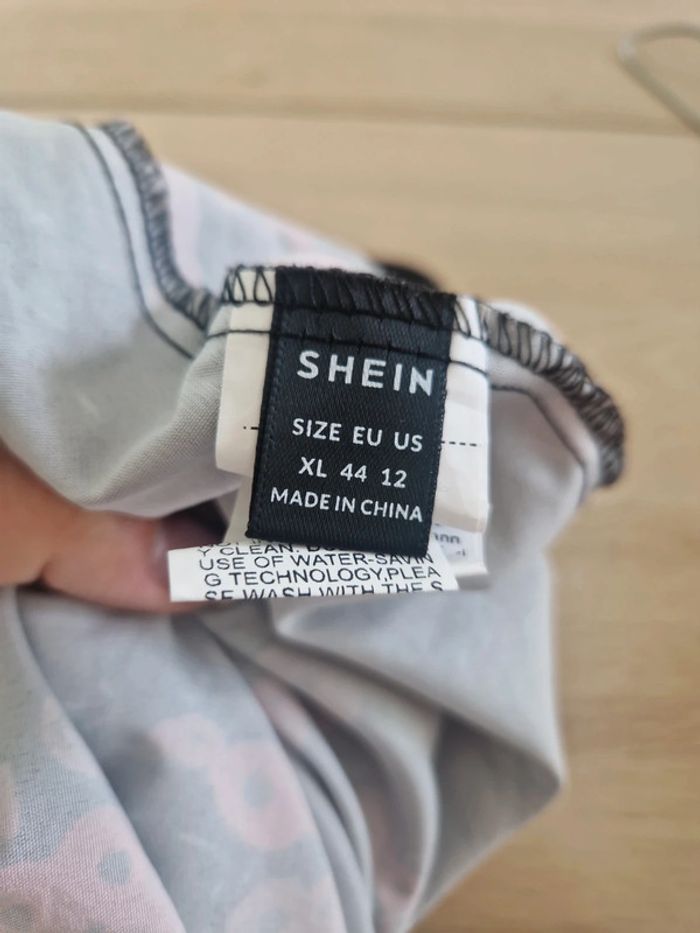 Robe taille 44 XL - photo numéro 2