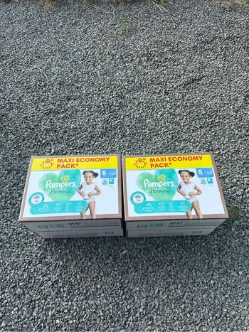 2 Maxi économie pack  pampers harmonie t5