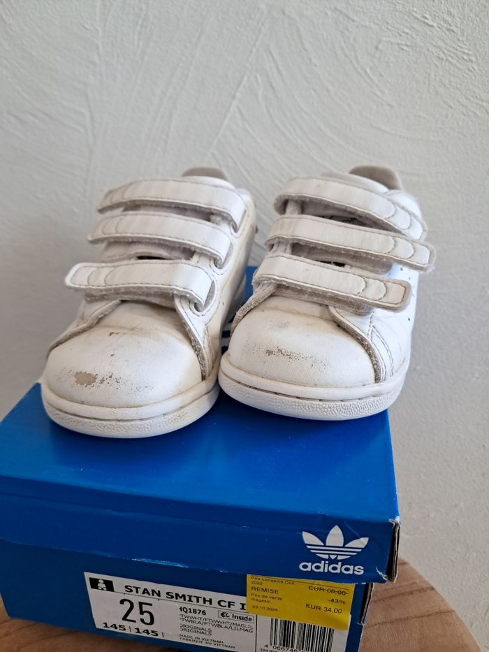 Stan Smith pointure 25 bon état - photo numéro 2