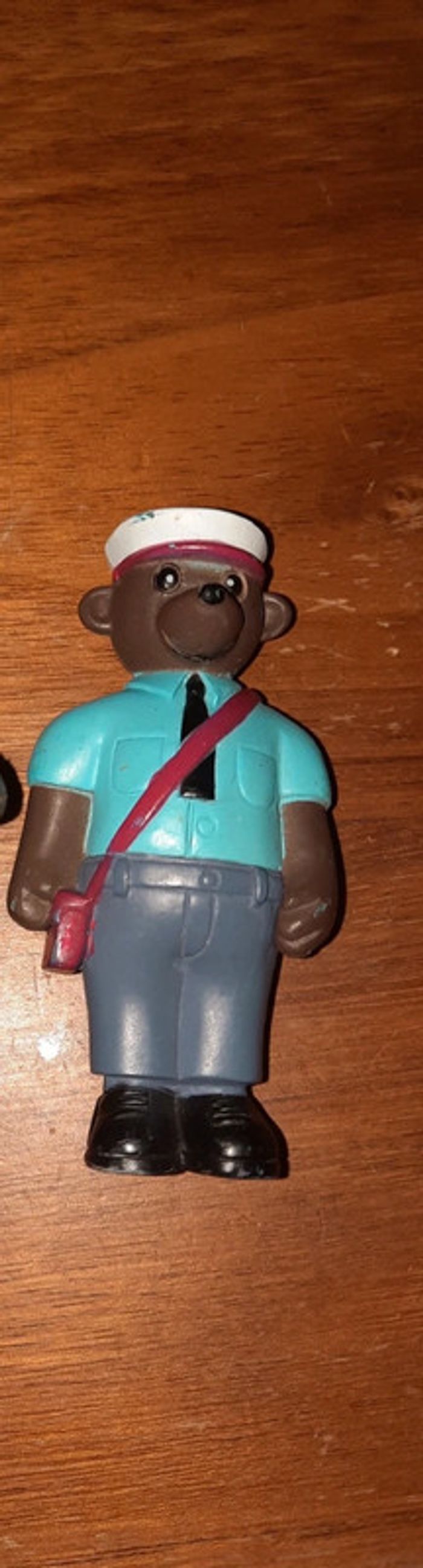 Figurine petit ours brun
