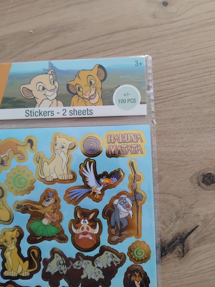 Autocollant roi lion - photo numéro 2