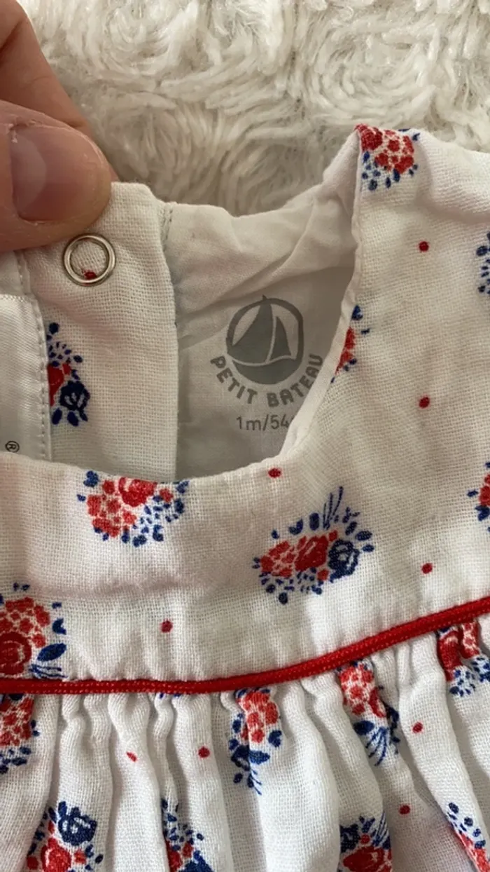 Jolie robe petit bateau - photo numéro 2