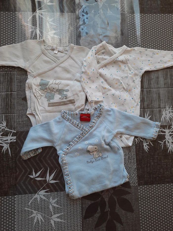 Lot 3 bodys manches longues 1 mois