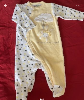 Pyjama jaune et blanc 3 mois