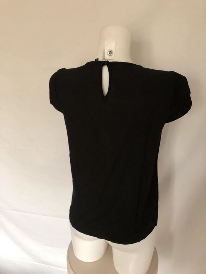Blouse noire col Claudine en dentelle Benetton taille XS / 34 36 comme neuve - photo numéro 5