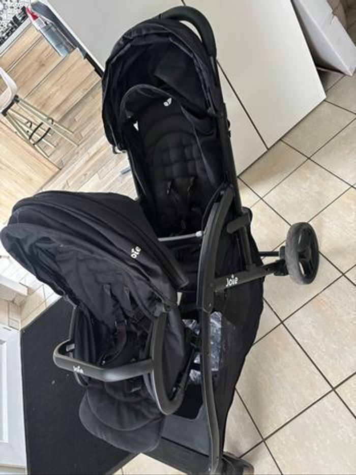 Poussette double joie - photo numéro 2