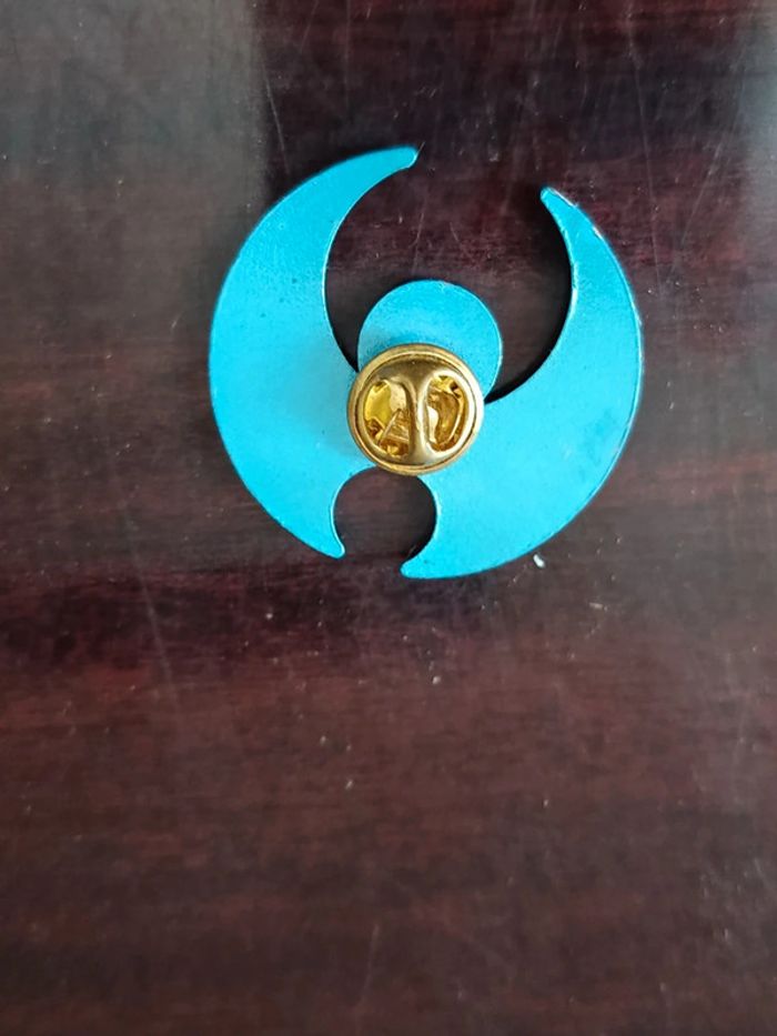 Pin's Pokémon soleil Lune - photo numéro 2