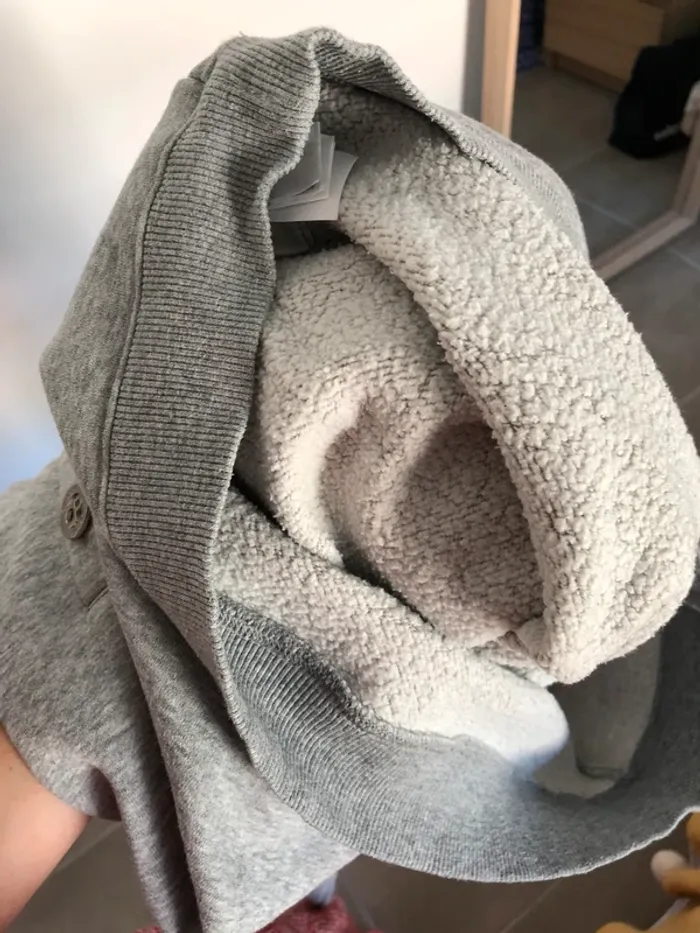 Sweat court à capuche gris comme neuf taille S Claudie Pierlot - photo numéro 9