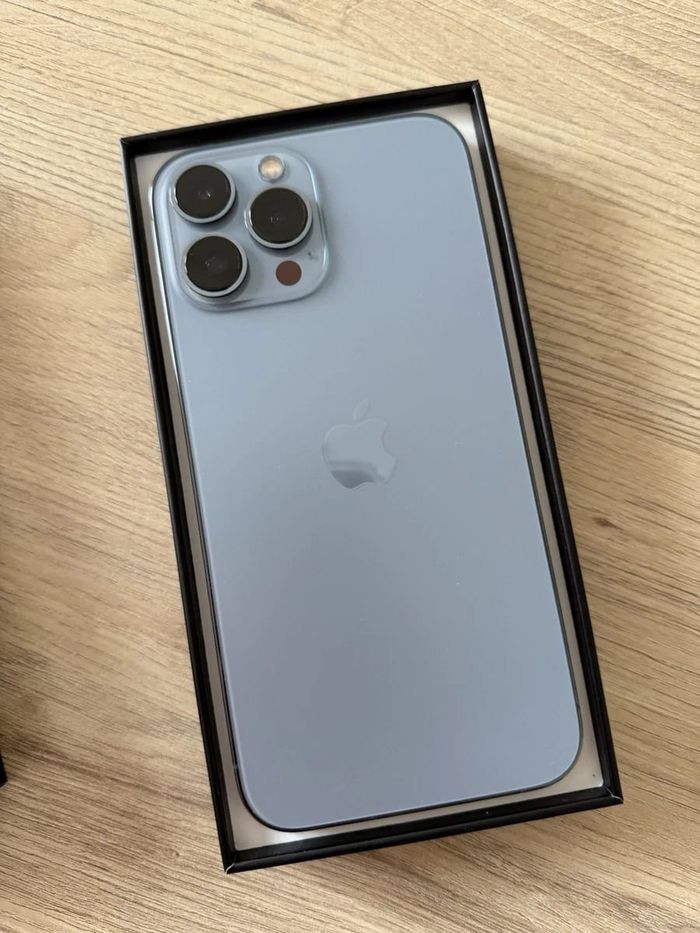 A p p l e treize pro max. - photo numéro 3