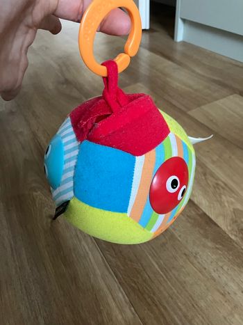 Balle musique et lumière bébé 